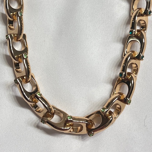 NWT COACH SIGNATURE ‘C’ CHUNKY CHAIN LINK NECKLACE WITH GREEN ALLOTROPE STONES - Picture 4 of 10